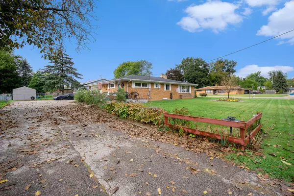 Portage, MI 49002,2212 Helen Avenue