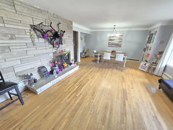 New Baltimore, MI 48047,37095 Highview Street