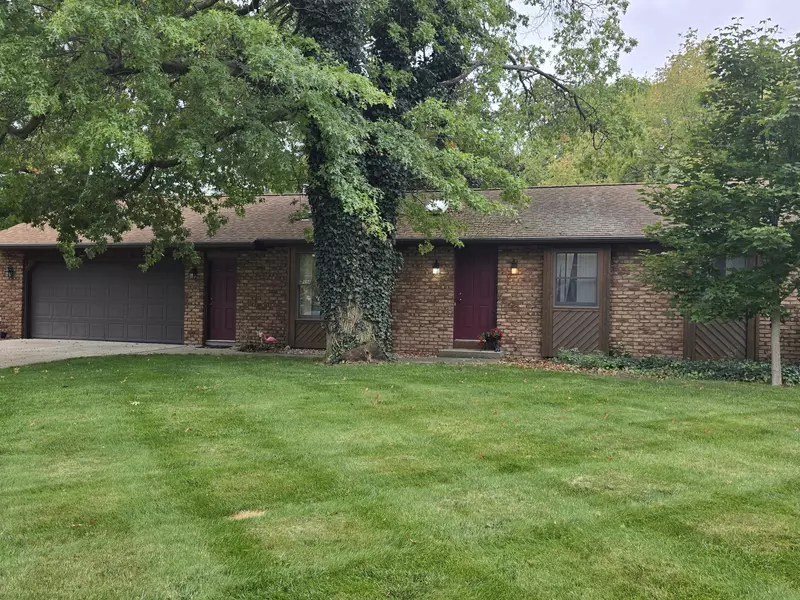 450 N Division Avenue, Holland, MI 49424