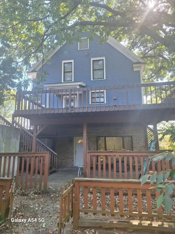 Saline, MI 48176,116 W Mckay Street