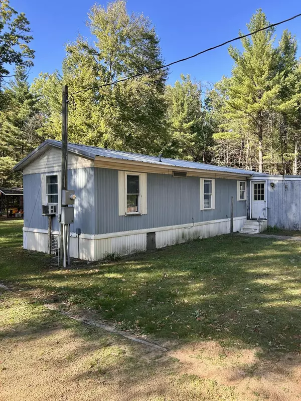 1516 E Rustic Lane, White Cloud, MI 49349