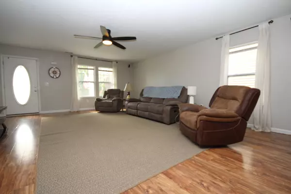 Vicksburg, MI 49097,1234 Odell Farm Lane