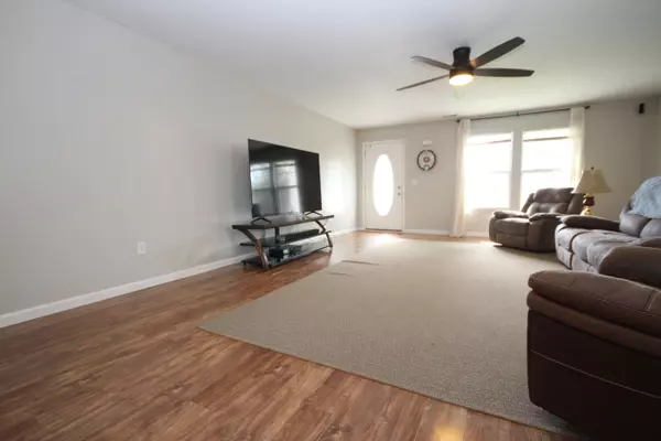 Vicksburg, MI 49097,1234 Odell Farm Lane