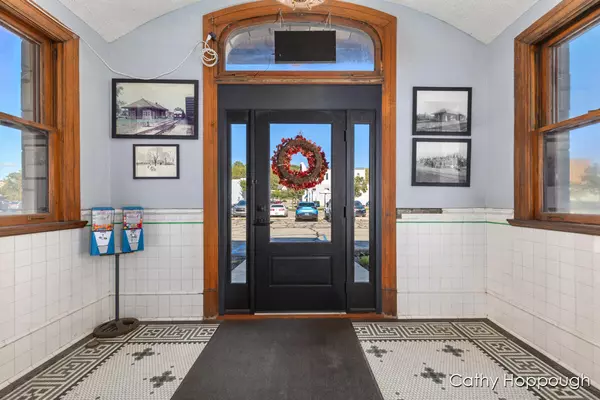 Ionia, MI 48846,233 W Adams Street