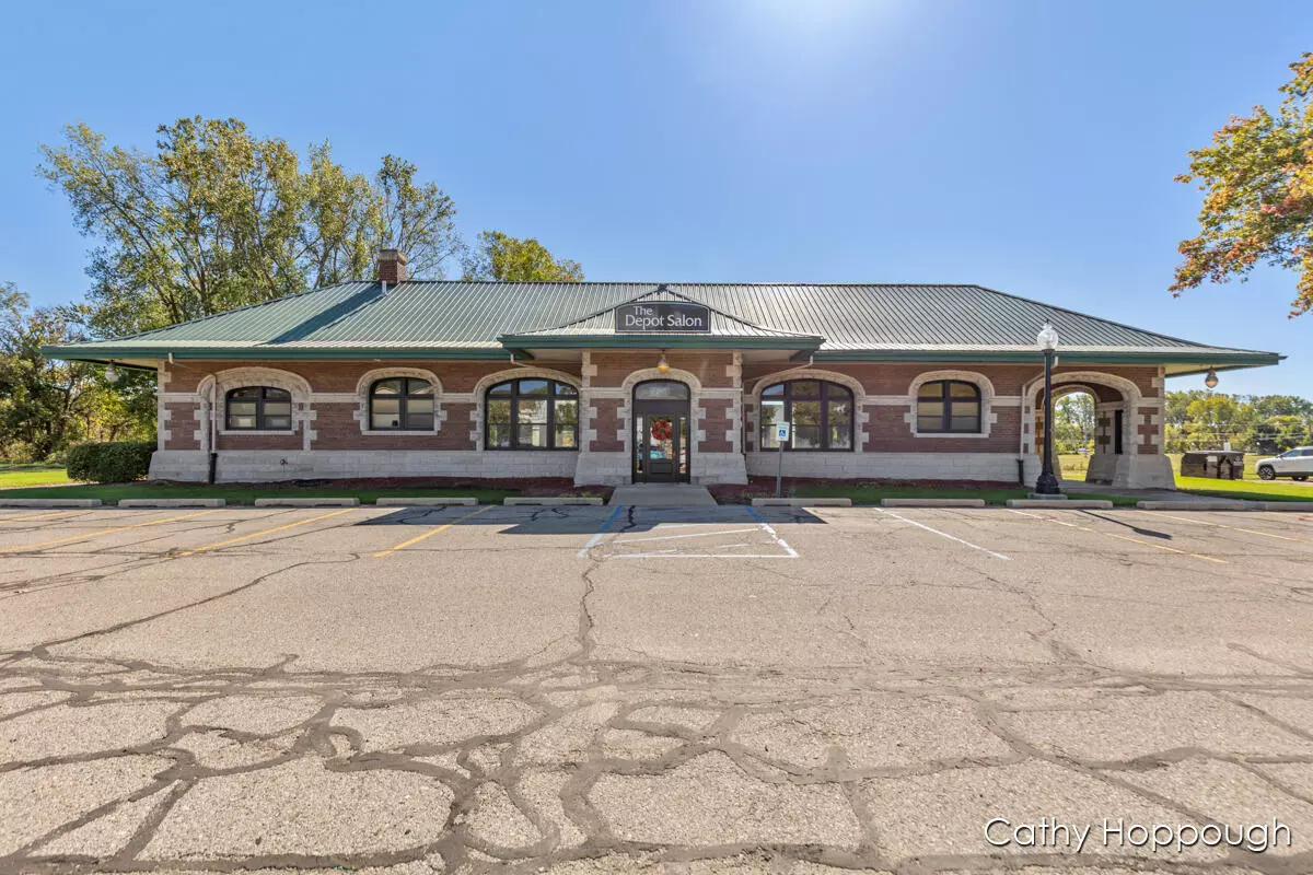 Ionia, MI 48846,233 W Adams Street