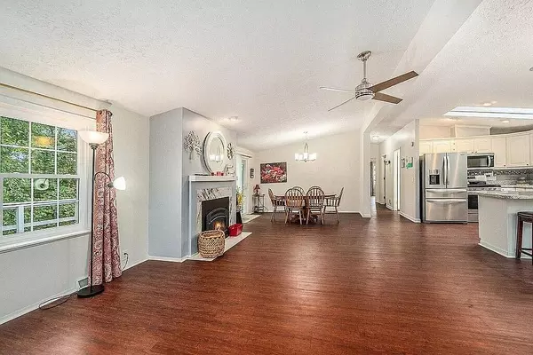 Kalamazoo, MI 49004,5135 Cobblefield Lane #82