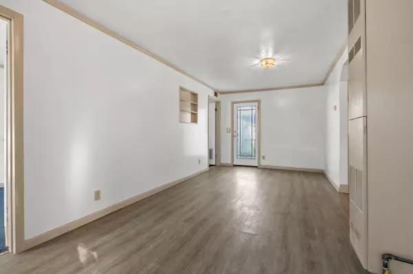 Kalamazoo, MI 49048,3233 Greenfield Avenue