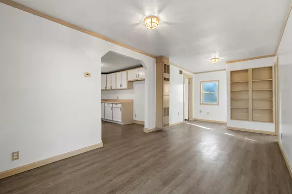 Kalamazoo, MI 49048,3233 Greenfield Avenue