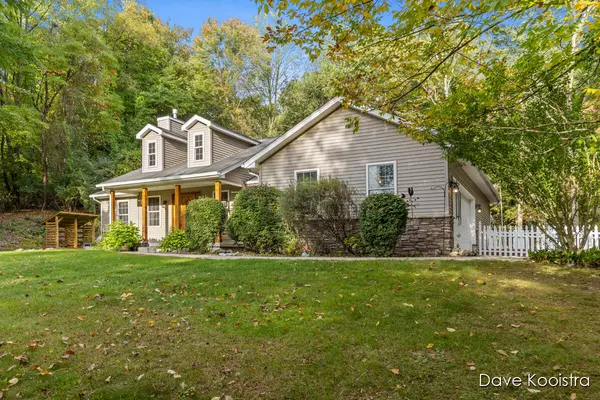 Ada, MI 49301,6375 Duxbury SE Drive