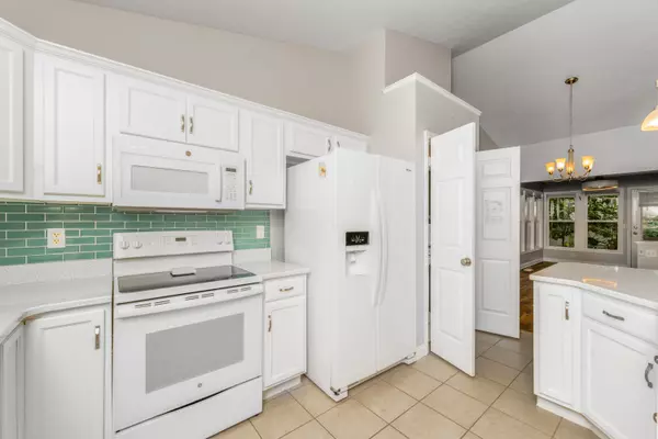 Portage, MI 49002,9658 Palmetto Court