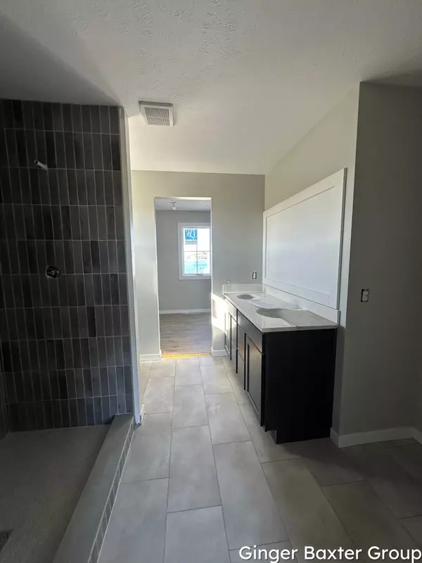 Allendale, MI 49401,11426 Shoreline Drive #111