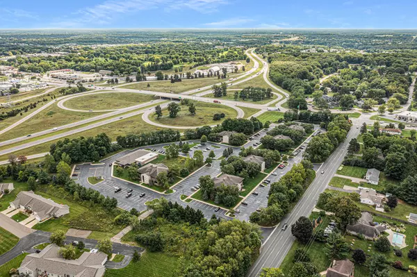 Kalamazoo, MI 49009,1080 10th Street #Entire bldg