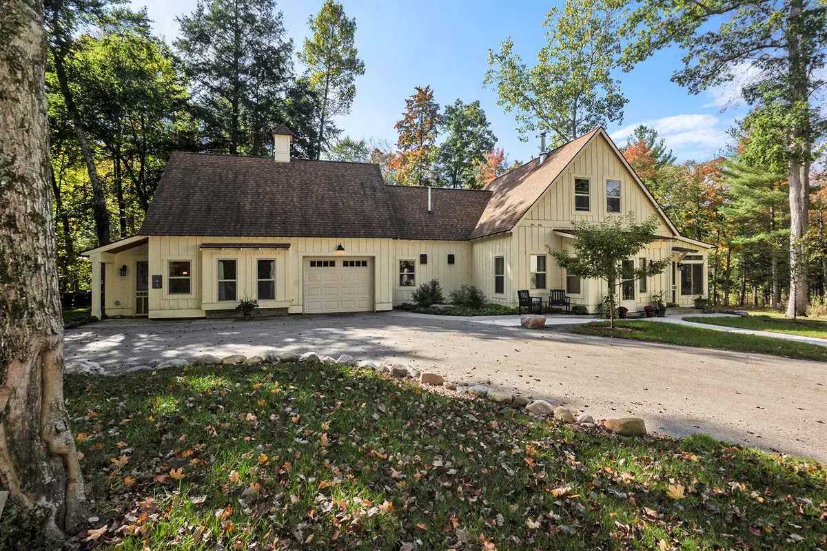 Grant, MI 49327,8999 S Ferris Avenue