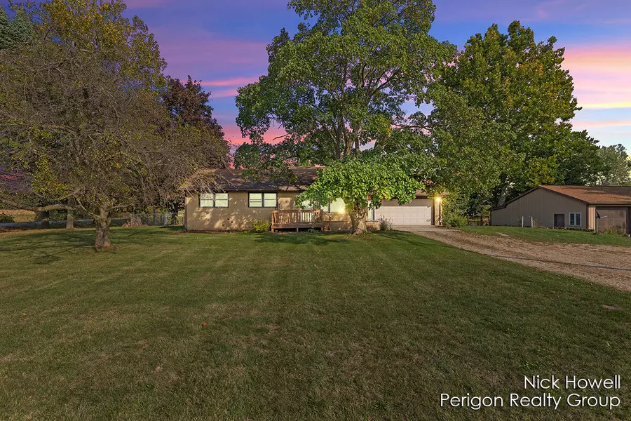 26131 M-40, Gobles, MI 49055