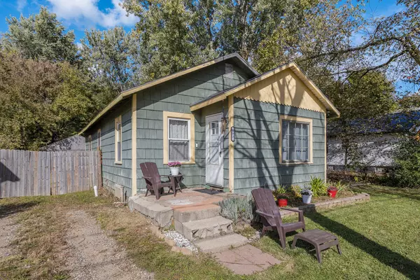 Kalamazoo, MI 49004,893 E G Avenue