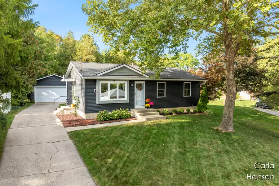 1835 Kerwin NW Street, Grand Rapids, MI 49504