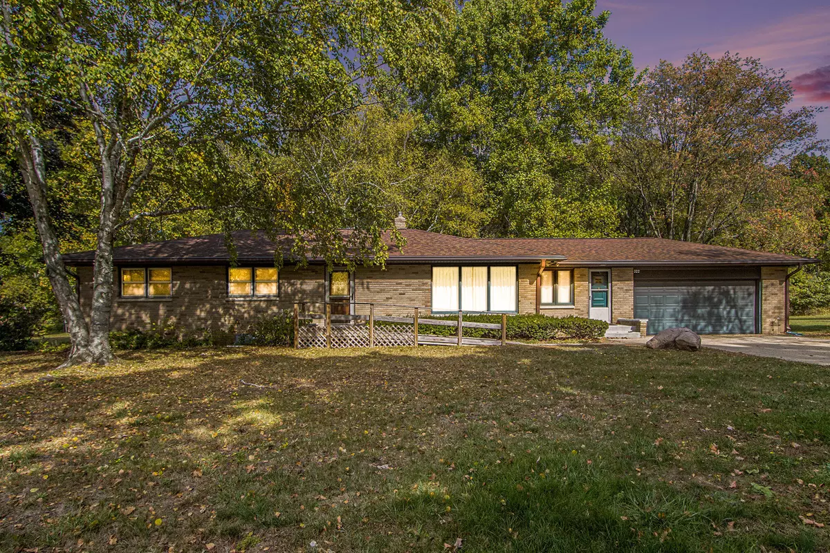 Allegan, MI 49010,322 Thomas Street