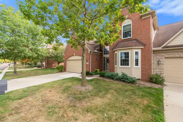 47631 N Scenic Circle N Drive, Canton, MI 48188