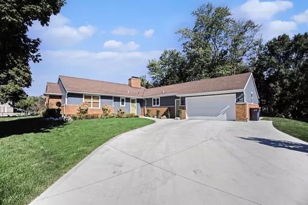17 E 39th Street, Holland, MI 49423