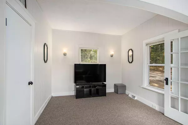 Kalamazoo, MI 49048,231 Foresman Avenue