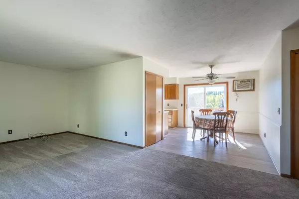 Comstock Park, MI 49321,264 Mabel NW Street #55