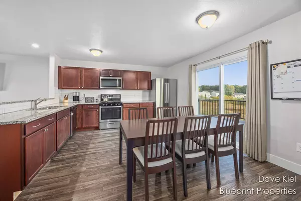 Middleville, MI 49333,886 Oak Wind Court