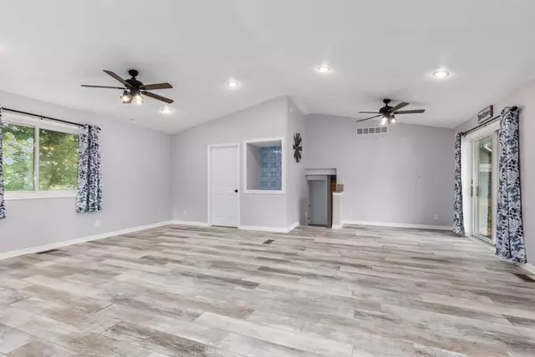 Ceresco, MI 49033,9304 I S Drive