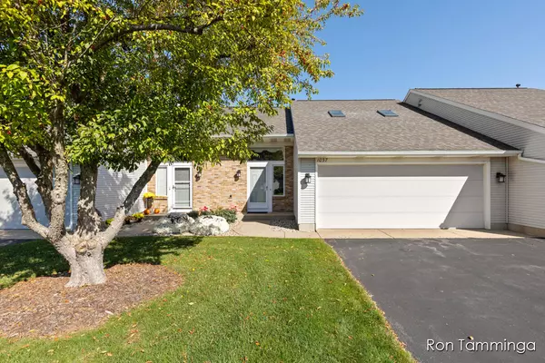 1037 Fairfield Drive, Hudsonville, MI 49426