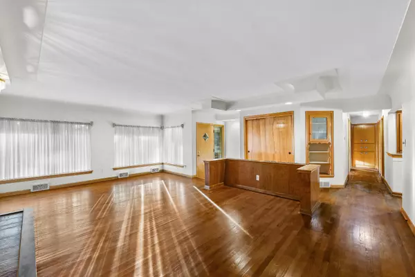 Utica, MI 48316,53223 Sophia Drive