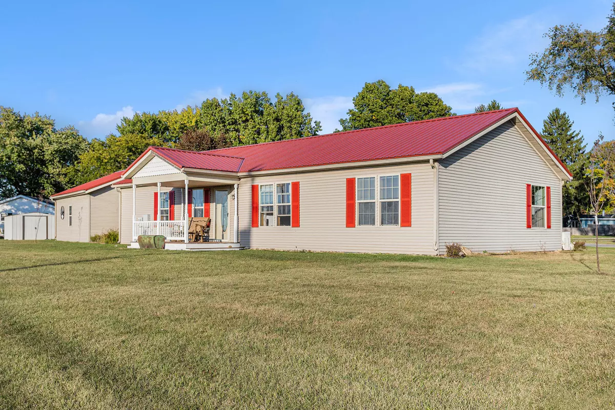 Colon, MI 49040,448 Long Lake Road