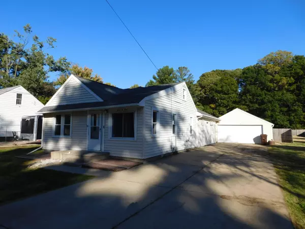 405 Stoner Road, Lansing, MI 48917