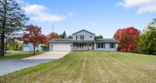 5338 S Meridian Road, Jackson, MI 49201