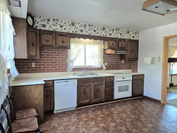 Hillsdale, MI 49242,172 S Manning Street