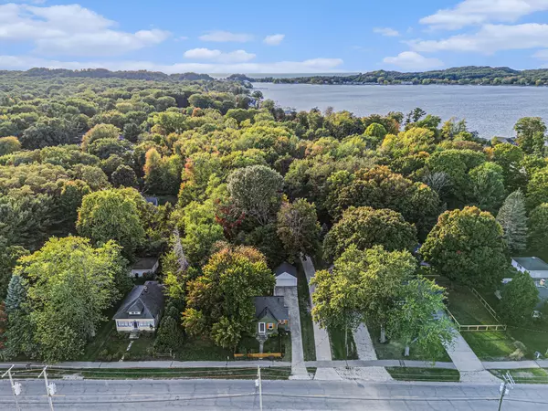 Holland, MI 49423,620 S 160th Avenue