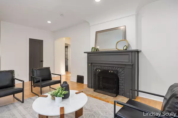 East Grand Rapids, MI 49506,2440 Richards SE Drive