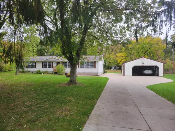25652 18th Avenue, Gobles, MI 49055