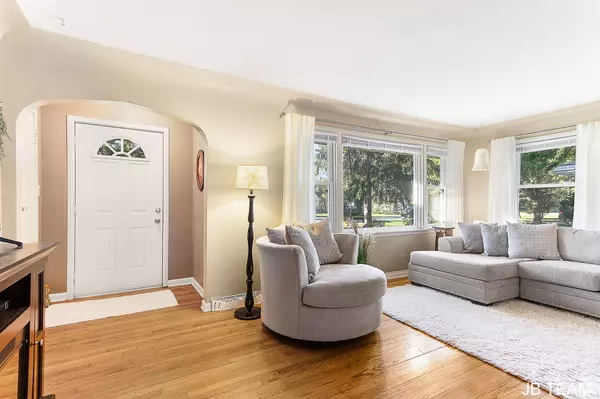 Holland, MI 49424,257 Mae Rose Avenue