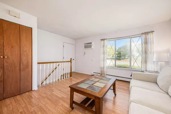 South Lyon, MI 48178,61117 Heritage Boulevard