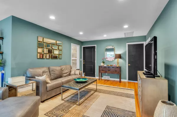 Ann Arbor, MI 48103,1007 Pauline Boulevard