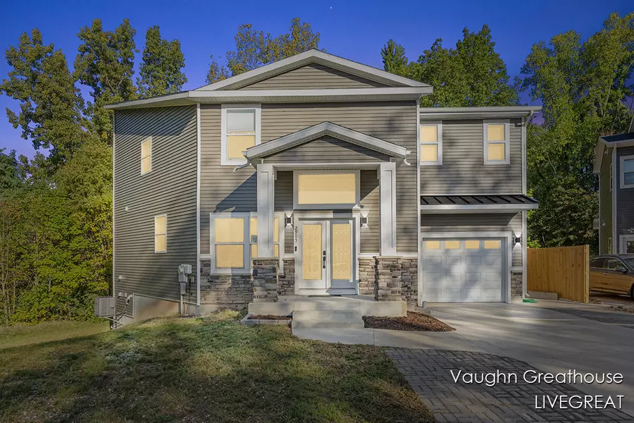 2905 Woodside SE Avenue, Grand Rapids, MI 49508