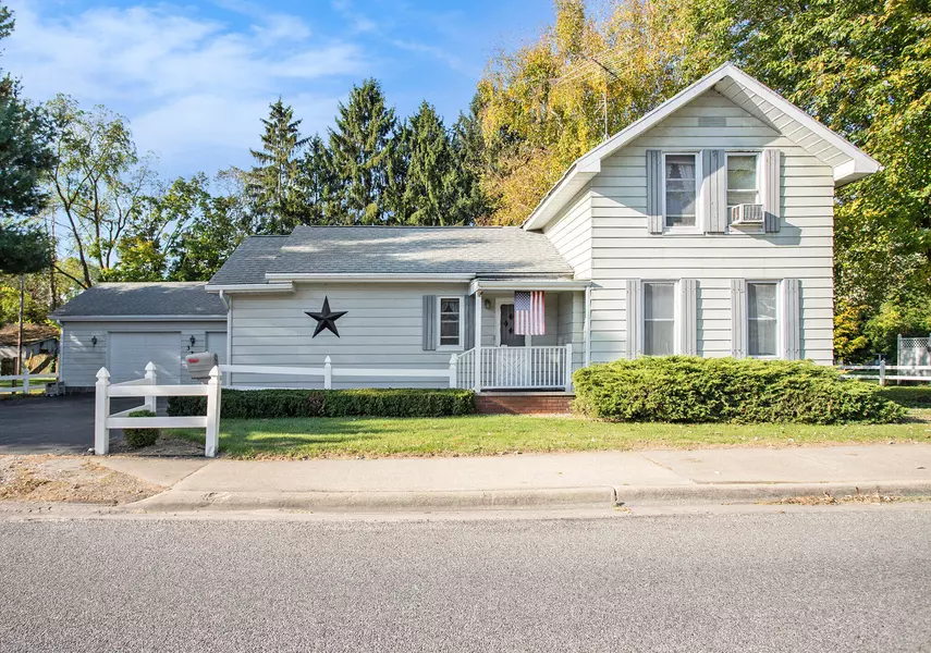 324 N Washington Street, Constantine, MI 49042