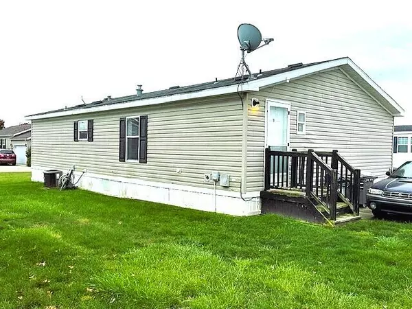 Portland, MI 48875,7204 E Grand River Avenue #60