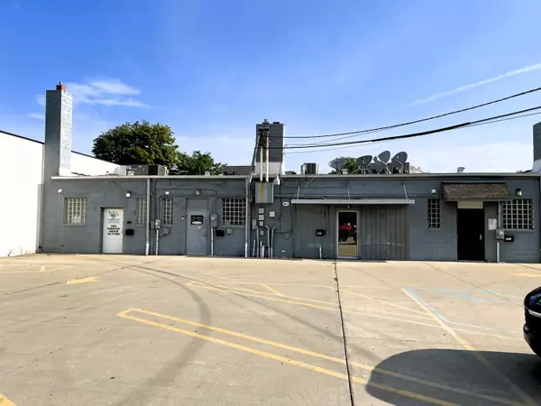 Livonia, MI 48150,28663 Plymouth Road