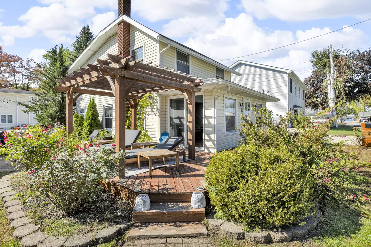 Manitou Beach, MI 49253,2449 Peachtree Court