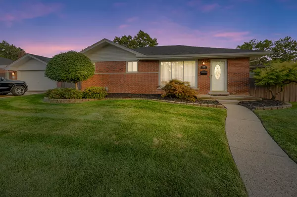 Saint Clair Shores, MI 48081,22016 Visnaw Street