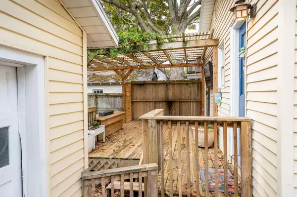 Muskegon, MI 49441,929 Ireland Avenue