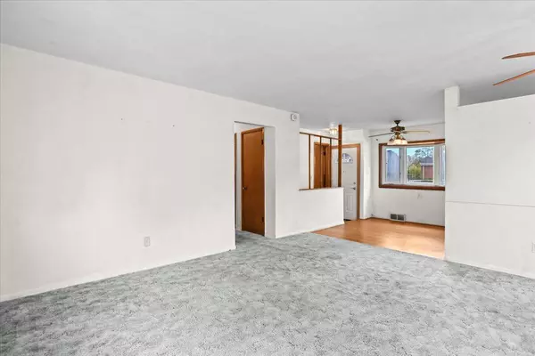 Plymouth, MI 48170,14537 Huntington Drive