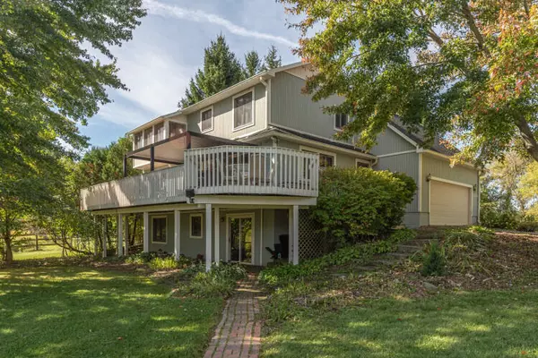 Ann Arbor, MI 48105,2875 Trailwood Lane