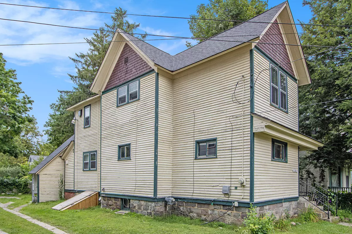 Kalamazoo, MI 49008,608 Minor Avenue