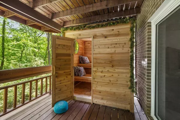 Ann Arbor, MI 48105,3427 E Dobson Place